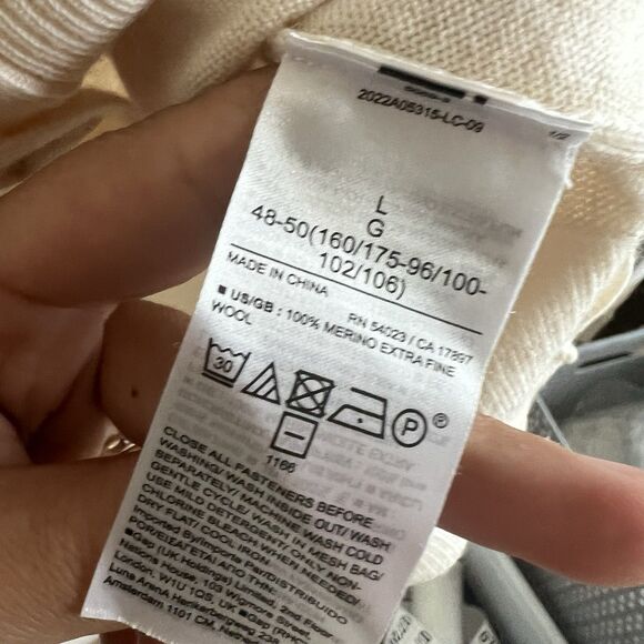 Banana Republic Merino Wool V Neck Button Cardigan Sweater Cream Women’s Large - Picture 4 of 7